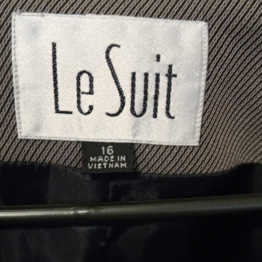 Le Suit Women's Gray Blazer - Picture 2 of 3